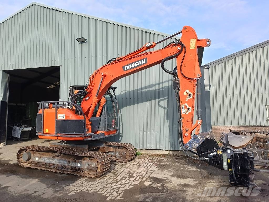 Doosan DX 140 LCR harvester timberjack shear JAK3 SP 1270 Harvester