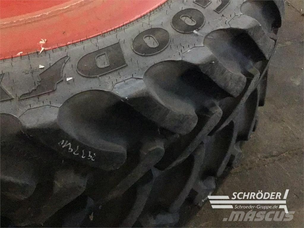 Fendt PFLEGERÄDER 2X320/85R38 + 2X320/105R54 Ruedas dobles