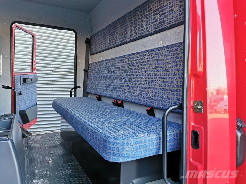 MAN LE 10.225 LC 4x2 DOKA Bombeiros