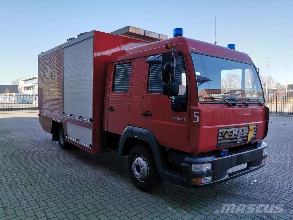 MAN LE 10.225 LC 4x2 DOKA Bombeiros