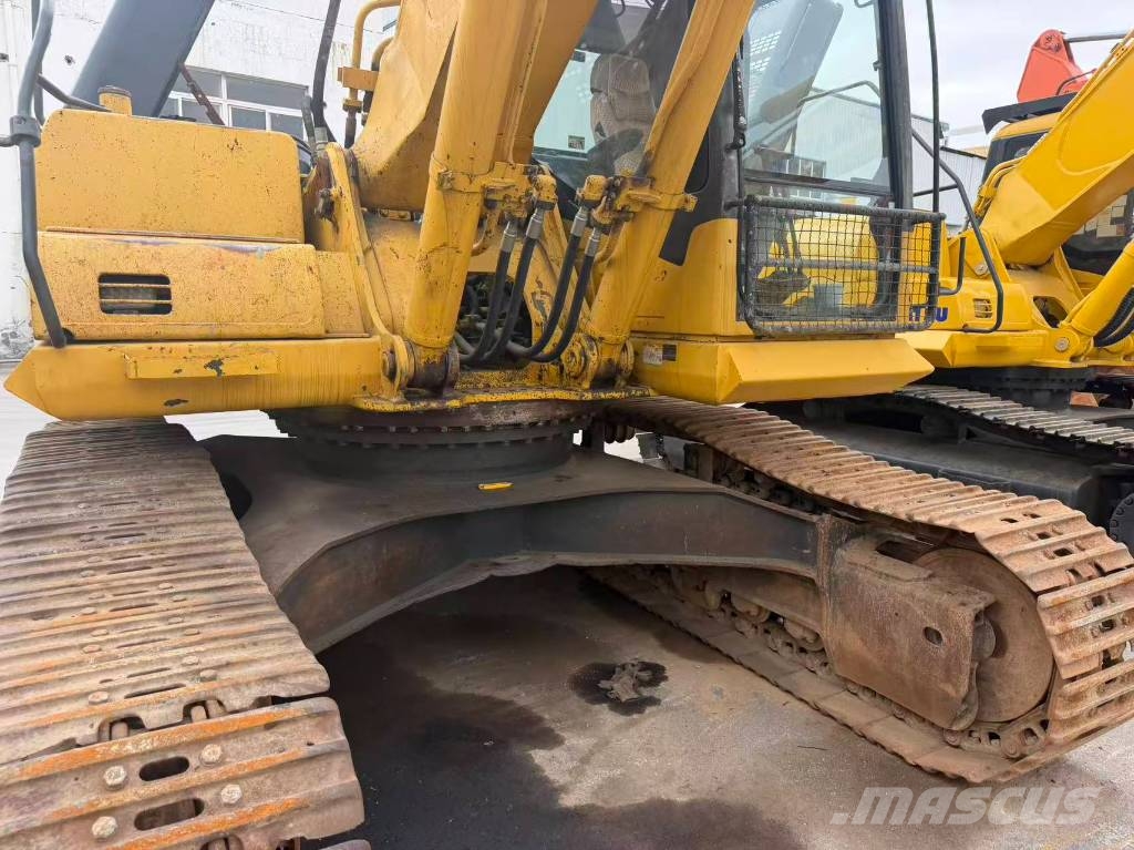 Komatsu PC 360-7 حفارات زحافة