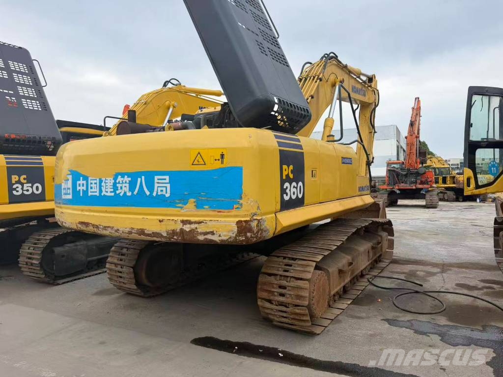 Komatsu PC 360-7 حفارات زحافة