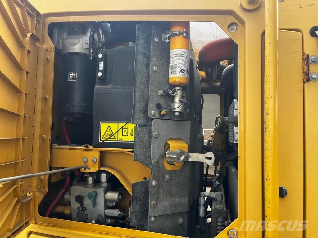 CAT 140M2 VHP CE モーターグレーダー