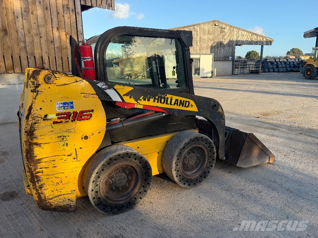 New Holland L316 Skid Steer スキッドステアローダー