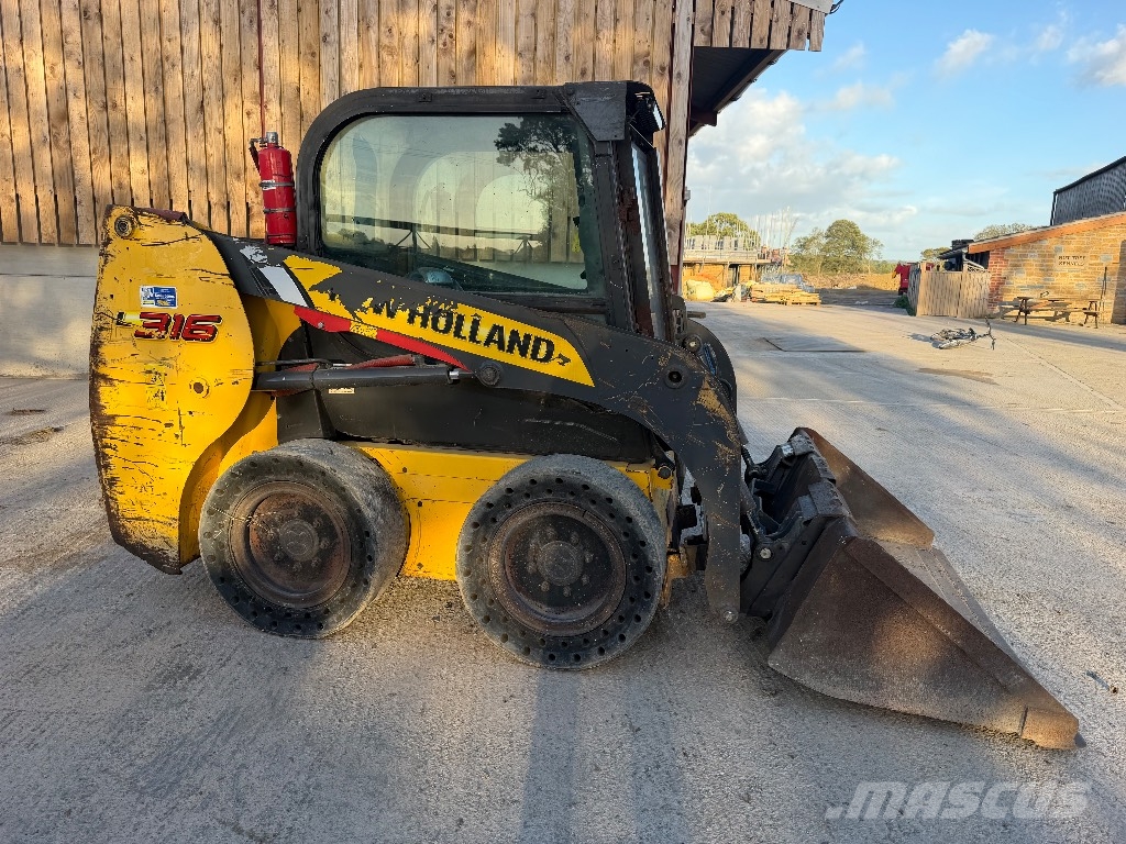 New Holland L316 Skid Steer スキッドステアローダー