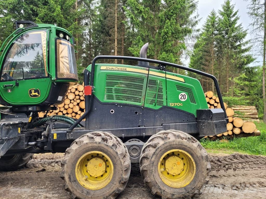 John Deere 1270 G 원목 하베스터