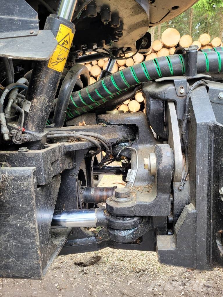 John Deere 1270 G 원목 하베스터
