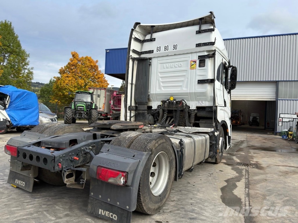 Iveco S-Way 530 *ACCIDENTE*DAMAGED*UNFALL* وحدات الجر