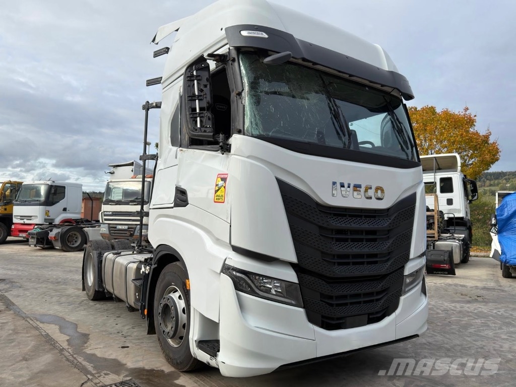 Iveco S-Way 530 *ACCIDENTE*DAMAGED*UNFALL* وحدات الجر