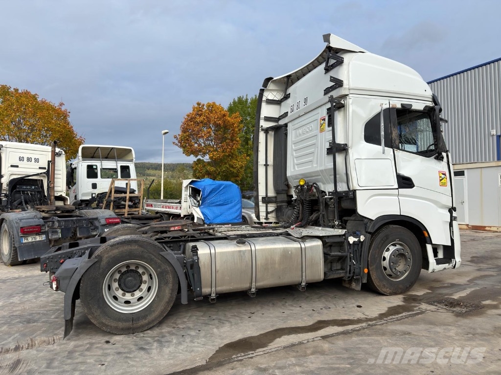 Iveco S-Way 530 *ACCIDENTE*DAMAGED*UNFALL* وحدات الجر
