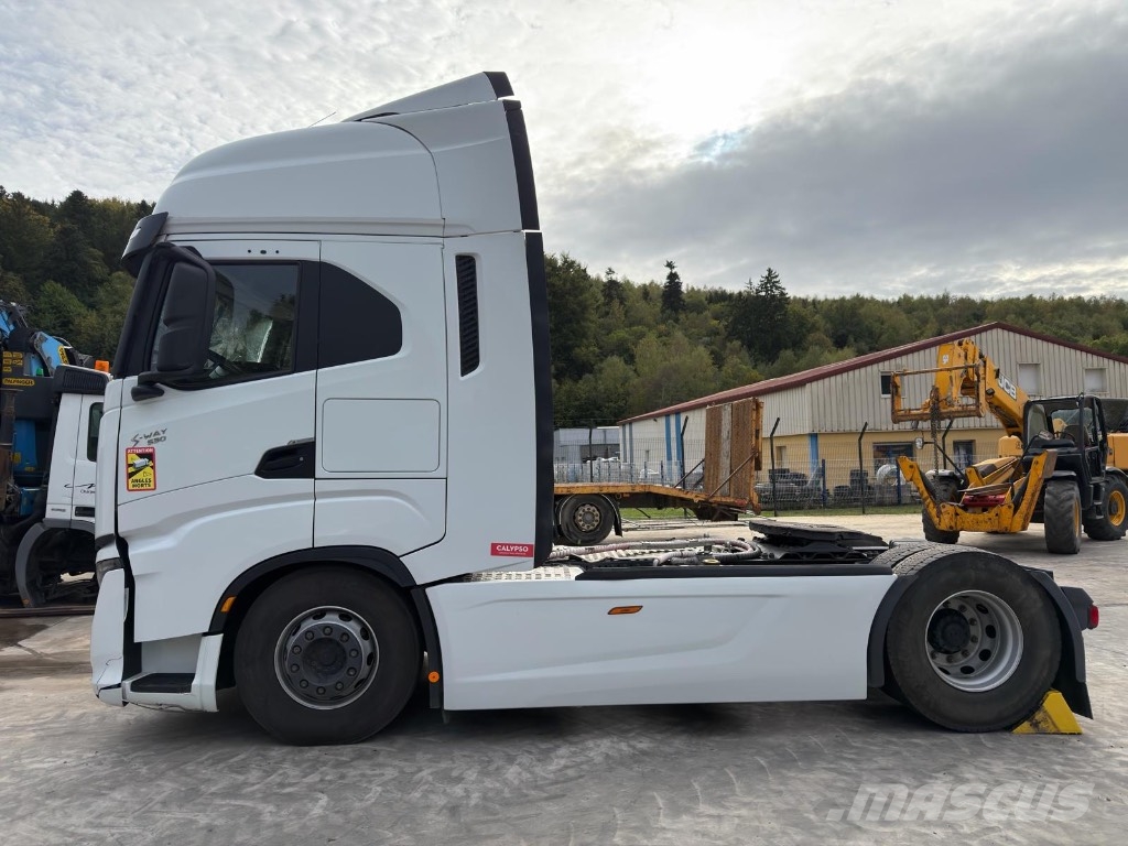 Iveco S-Way 530 *ACCIDENTE*DAMAGED*UNFALL* وحدات الجر