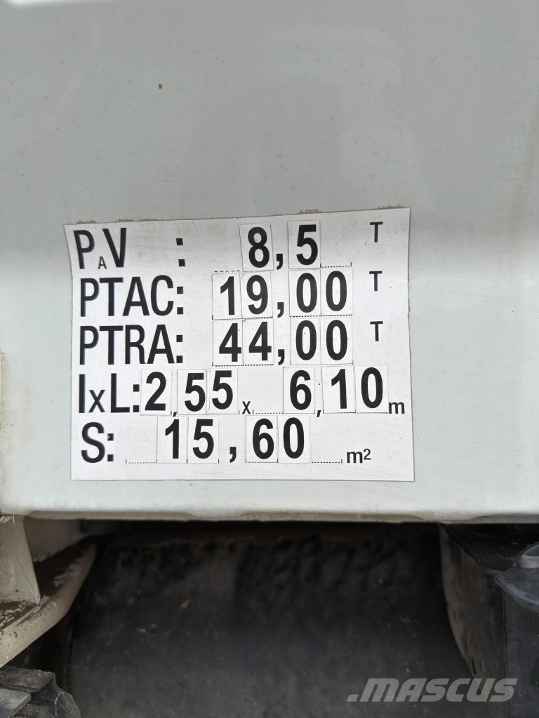 Iveco S-Way 530 *ACCIDENTE*DAMAGED*UNFALL* وحدات الجر