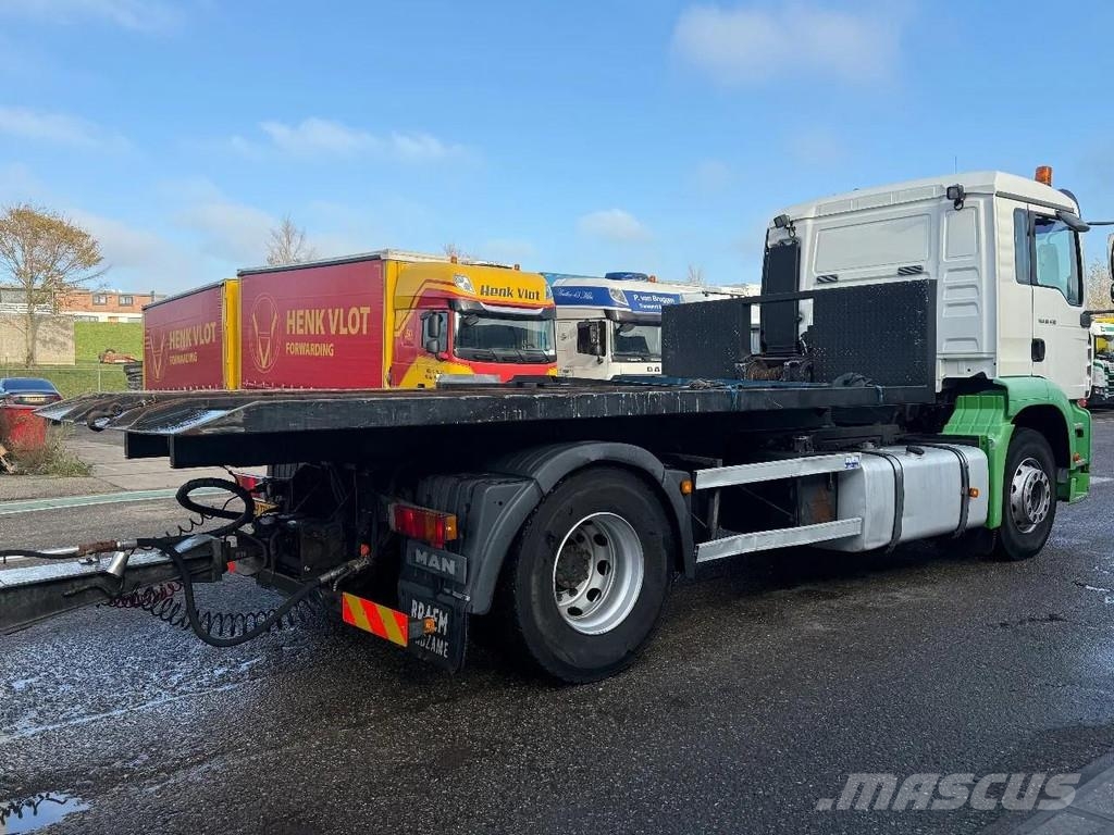 MAN TGA 18.430 4X2 + 3x WINCH + TACK 2 AXLE - YEAR 200 Vehículos de reciclaje