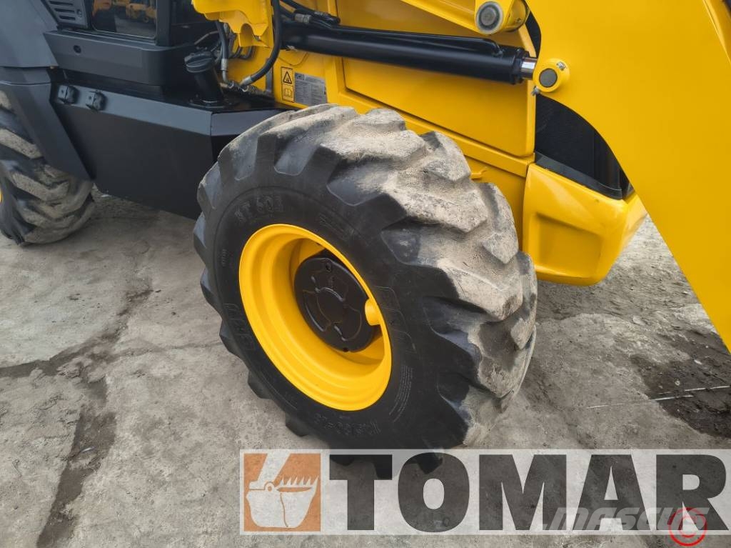 JCB 3 CX Compact TLB's
