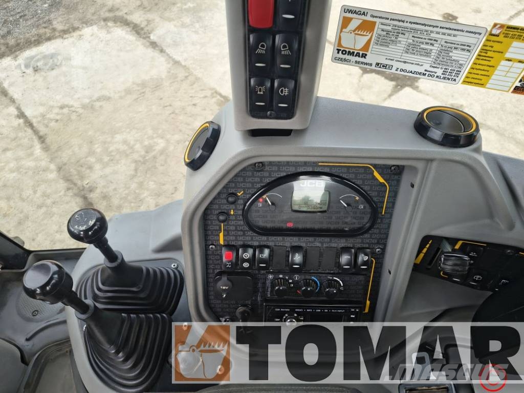 JCB 3 CX Compact TLB's