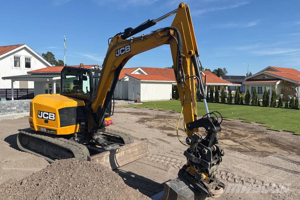 JCB 86 C-1 eco med 8 redskap, Få timmar Midi bageri 7t – 12t