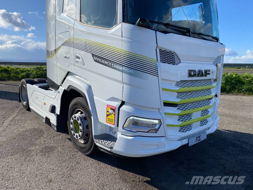 DAF XF450/Efficiency Champion 1er Main endommagé 曳引機組件