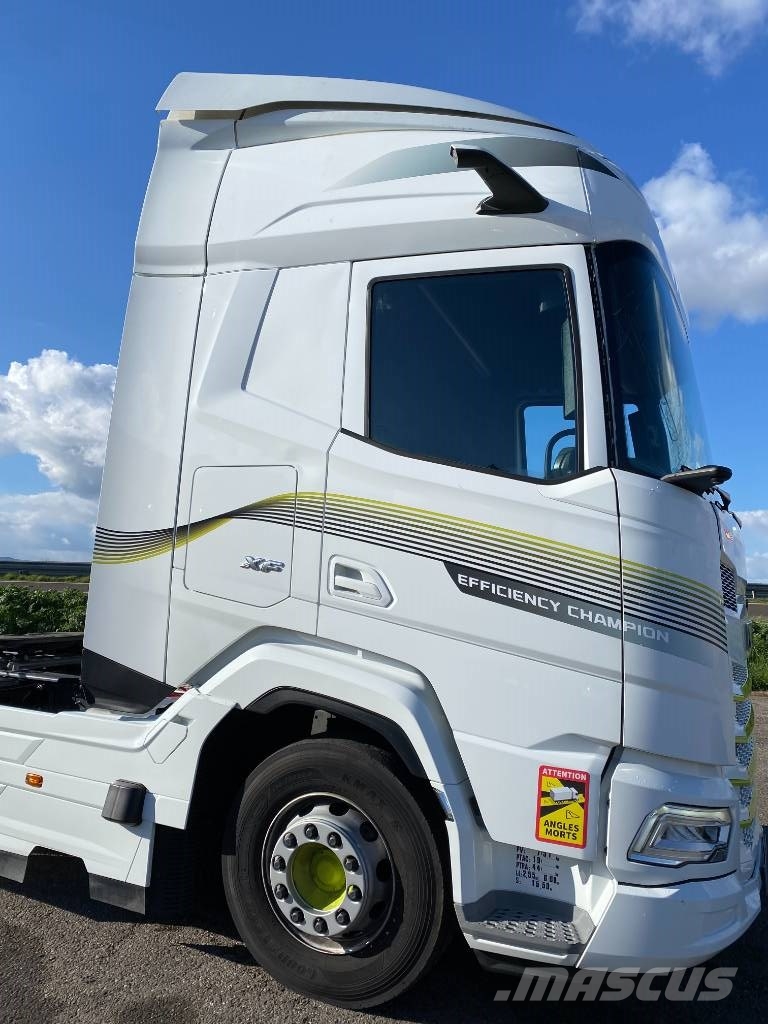 DAF XF450/Efficiency Champion 1er Main endommagé 曳引機組件