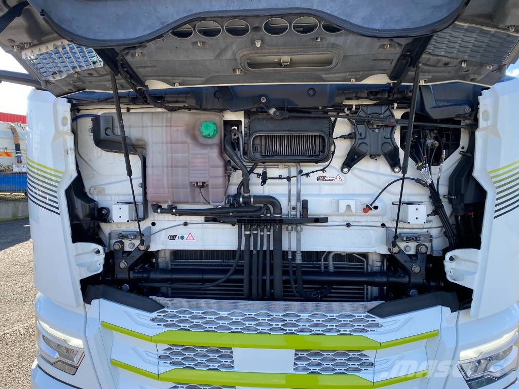 DAF XF450/Efficiency Champion 1er Main endommagé 曳引機組件