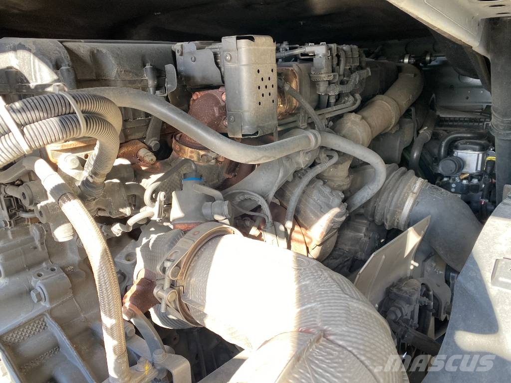 DAF XF450/Efficiency Champion 1er Main endommagé 曳引機組件