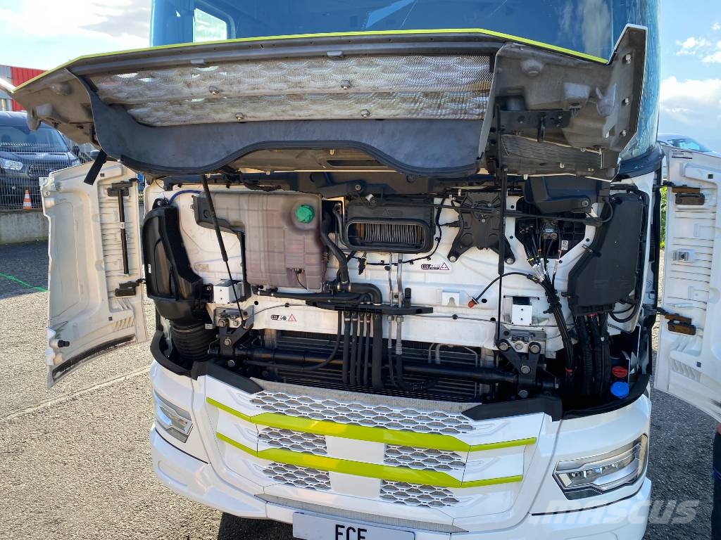 DAF XF450/Efficiency Champion 1er Main endommagé 曳引機組件