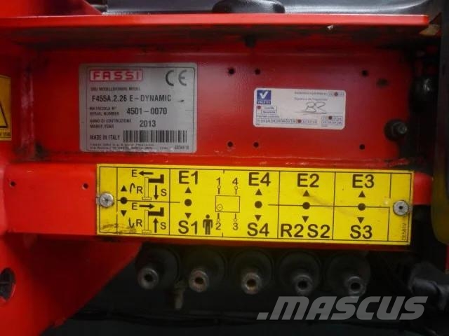Volvo FH 460 6x4 Fassi F455 -6 Camiones de cama baja