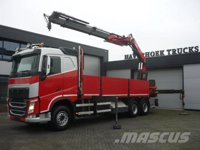 Volvo FH 460 6x4 Fassi F455 -6 Camiones de cama baja