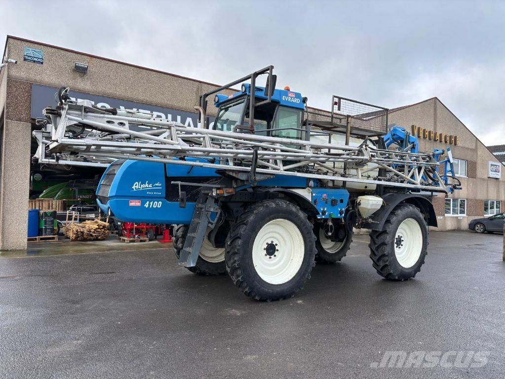 Evrard ALPHA + 4100 Pulvérisateurs automoteurs