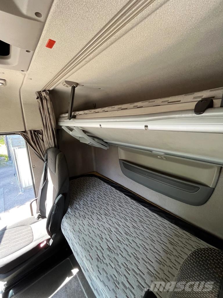 DAF XF 440 4x2 *MEGA *Volumen-SZM Autotractoare