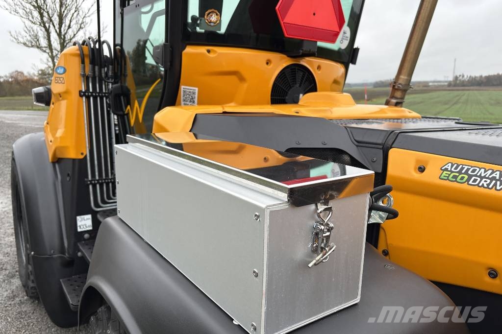 Wille 875 i NYSKICK, Endast 570h Kompaktlaadurid
