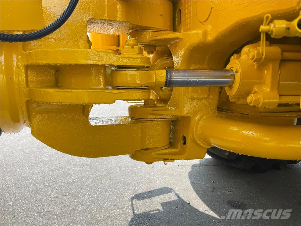 Kirovets K 701 V12 Traktoren