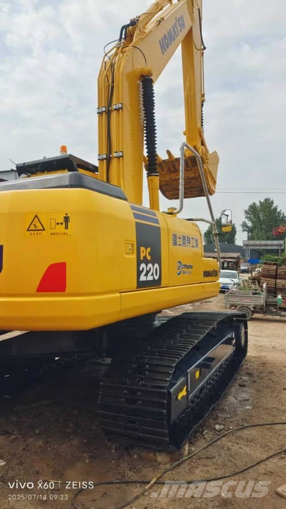 Komatsu 220 Escavadeiras de esteiras
