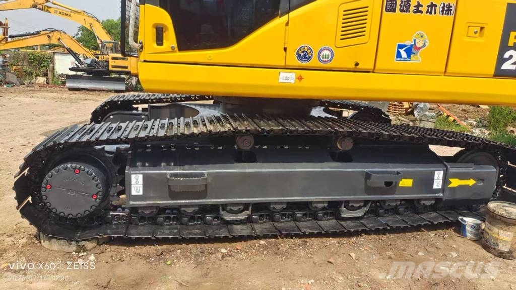 Komatsu 220 Escavadeiras de esteiras