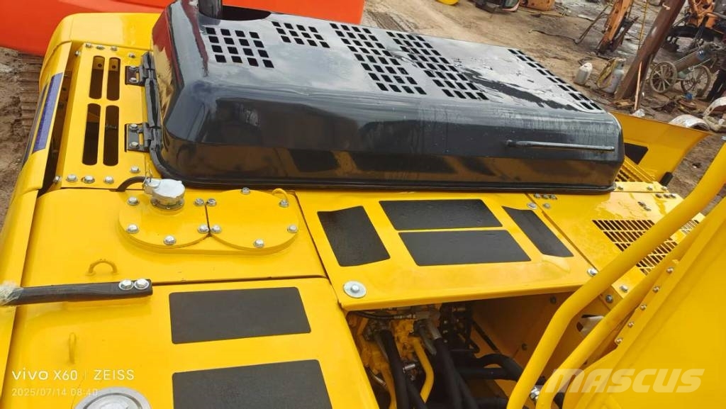 Komatsu 220 Escavadeiras de esteiras