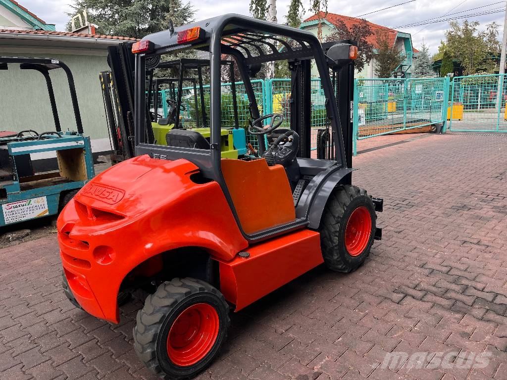 Ausa CH130X4 4WD V-4172 IO Vanterenski viljuškar