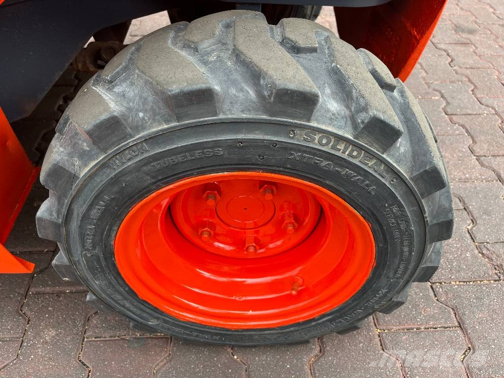 Ausa CH130X4 4WD V-4172 IO Vanterenski viljuškar