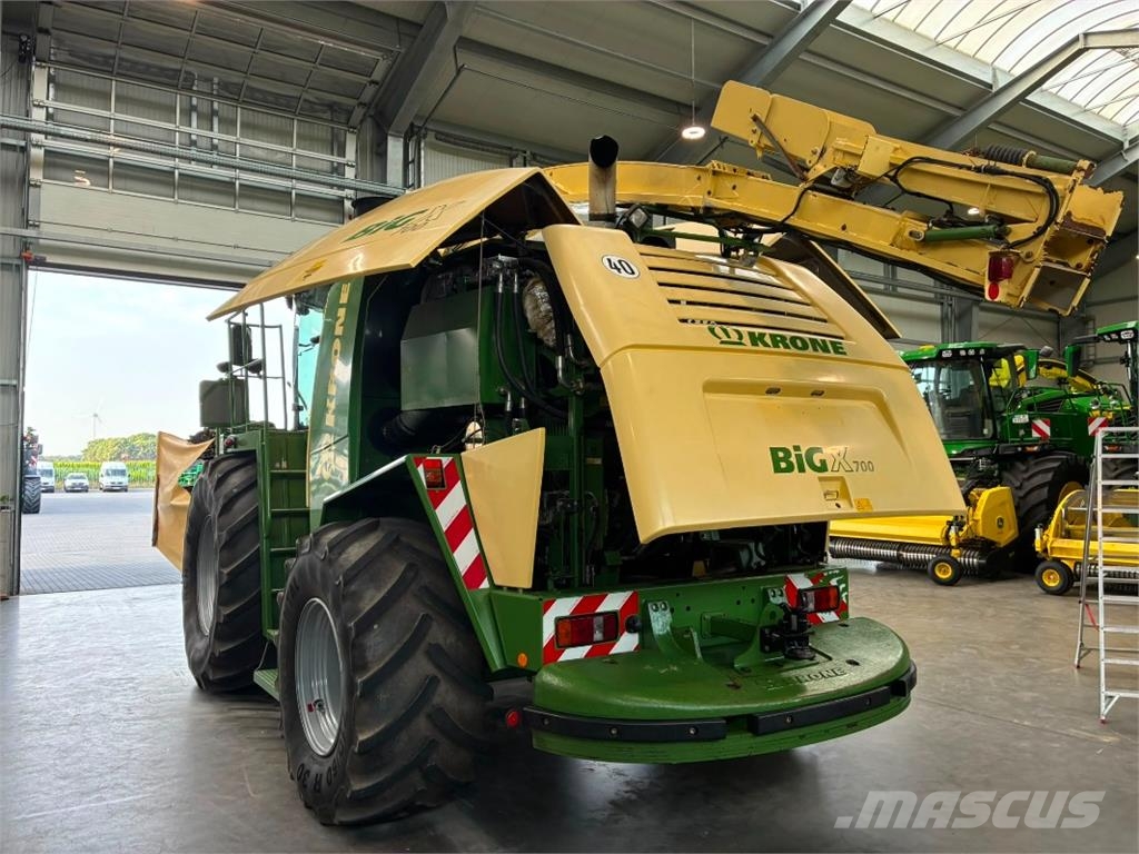 Krone Big X 700 inkl. Krone X Collect 900-3 青饲料收获机