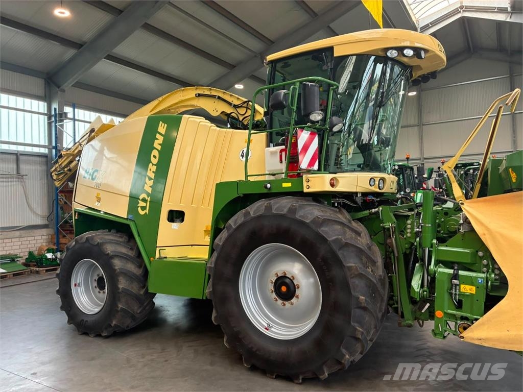 Krone Big X 700 inkl. Krone X Collect 900-3 青饲料收获机