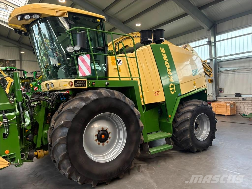 Krone Big X 700 inkl. Krone X Collect 900-3 青饲料收获机