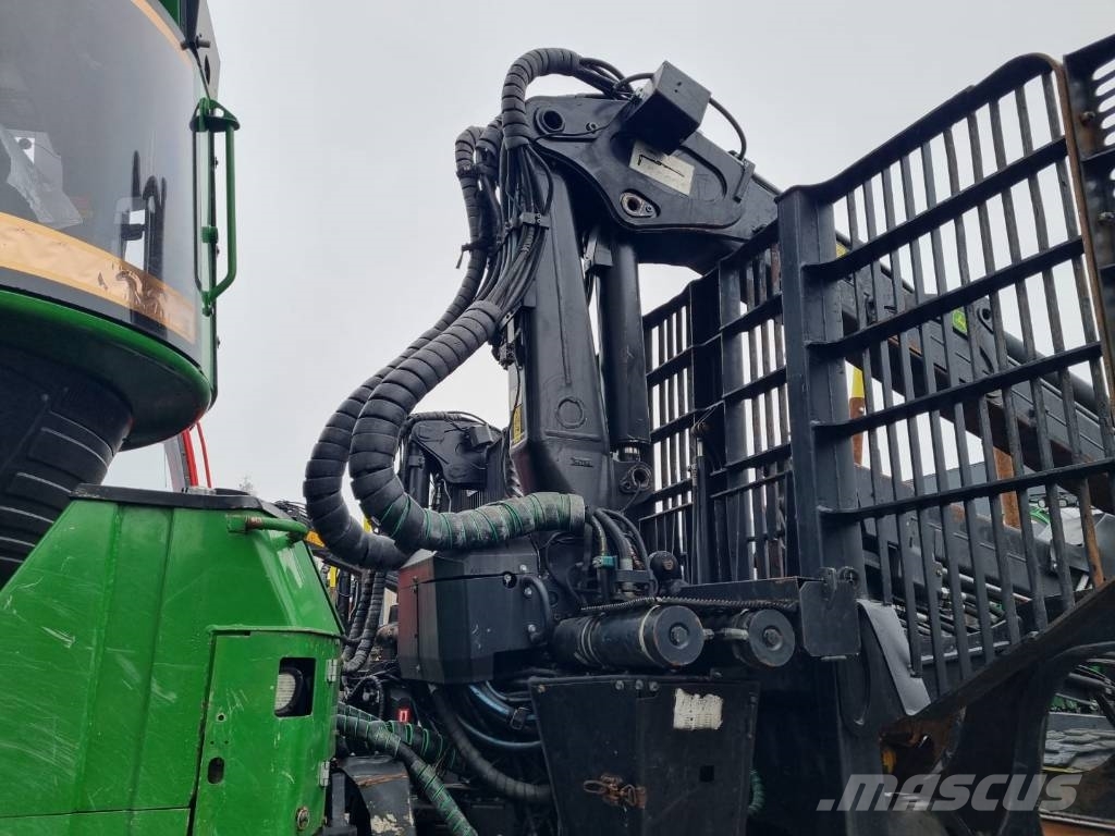 John Deere 1910 G Skotare