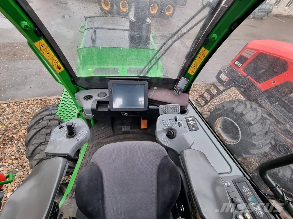 John Deere 1910 G Skotare