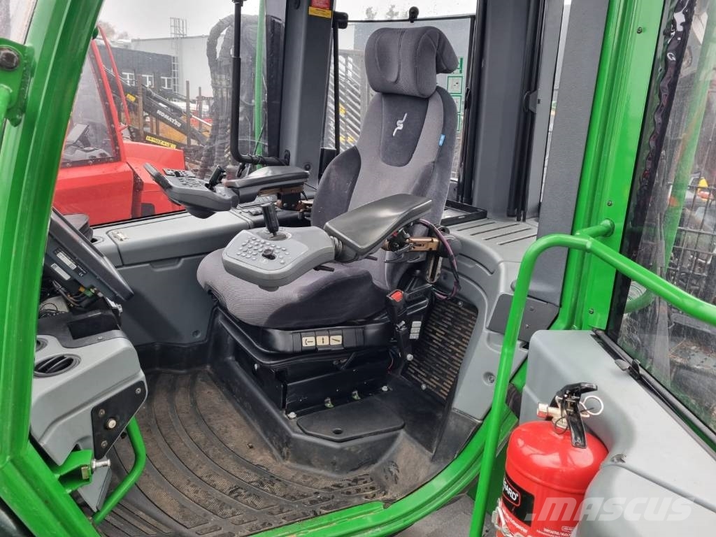 John Deere 1910 G Skotare