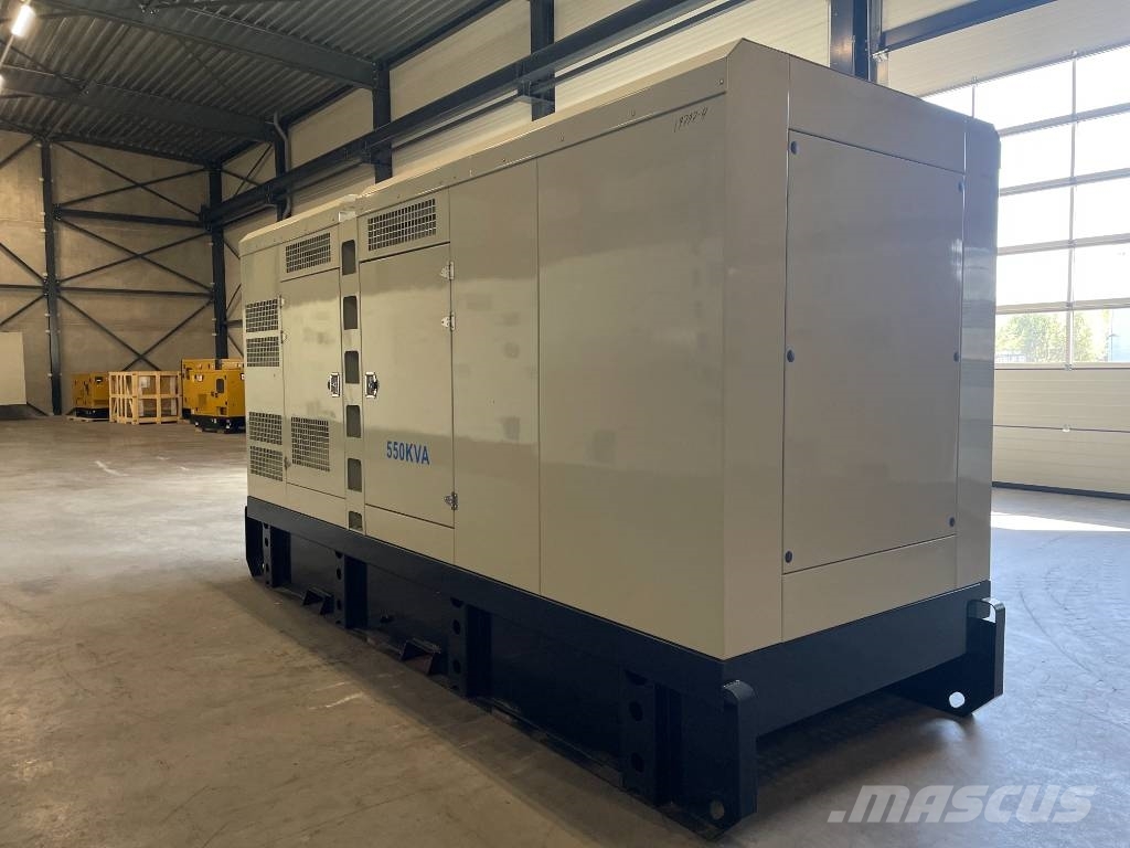 Iveco CR13TE6 - 550 kVA Generator - DPX-19797 Generadores diésel