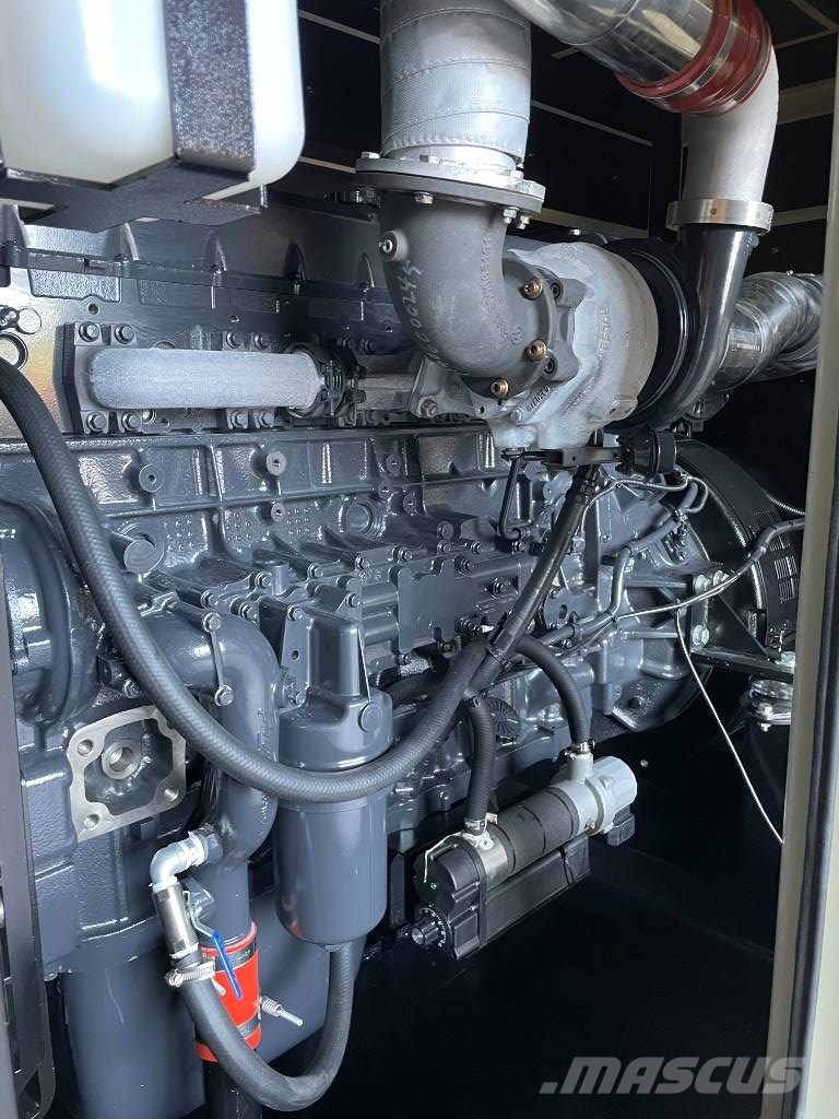 Iveco CR13TE6 - 550 kVA Generator - DPX-19797 Dieselgeneratorer