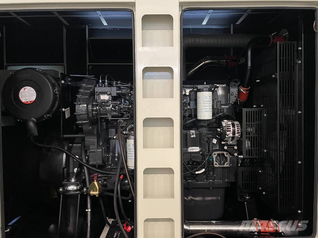 Iveco CR13TE6 - 550 kVA Generator - DPX-19797 Dieselgeneratorer