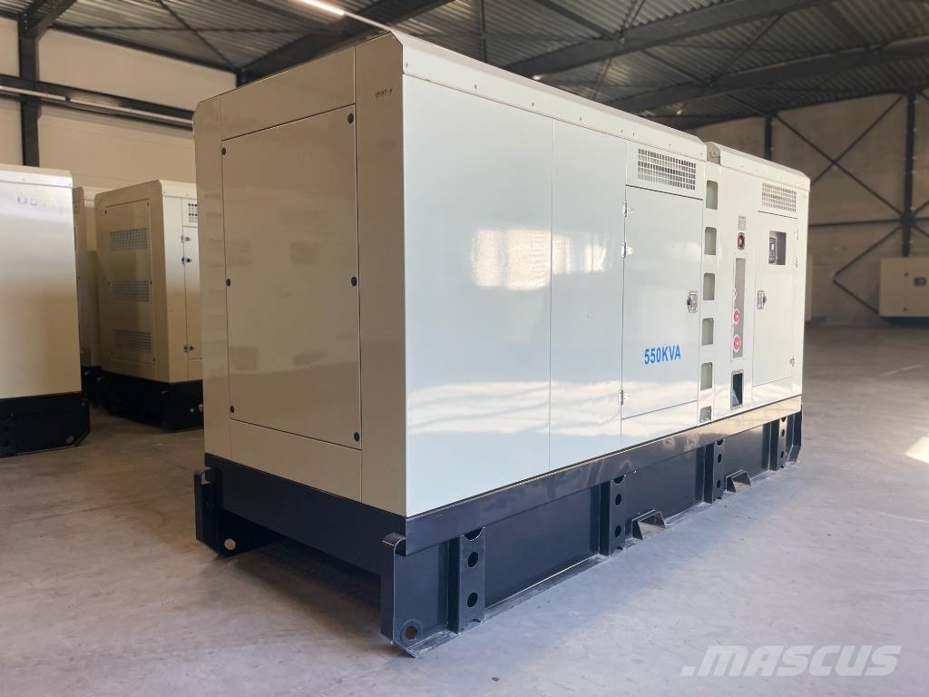Iveco CR13TE6 - 550 kVA Generator - DPX-19797 Generadores diésel