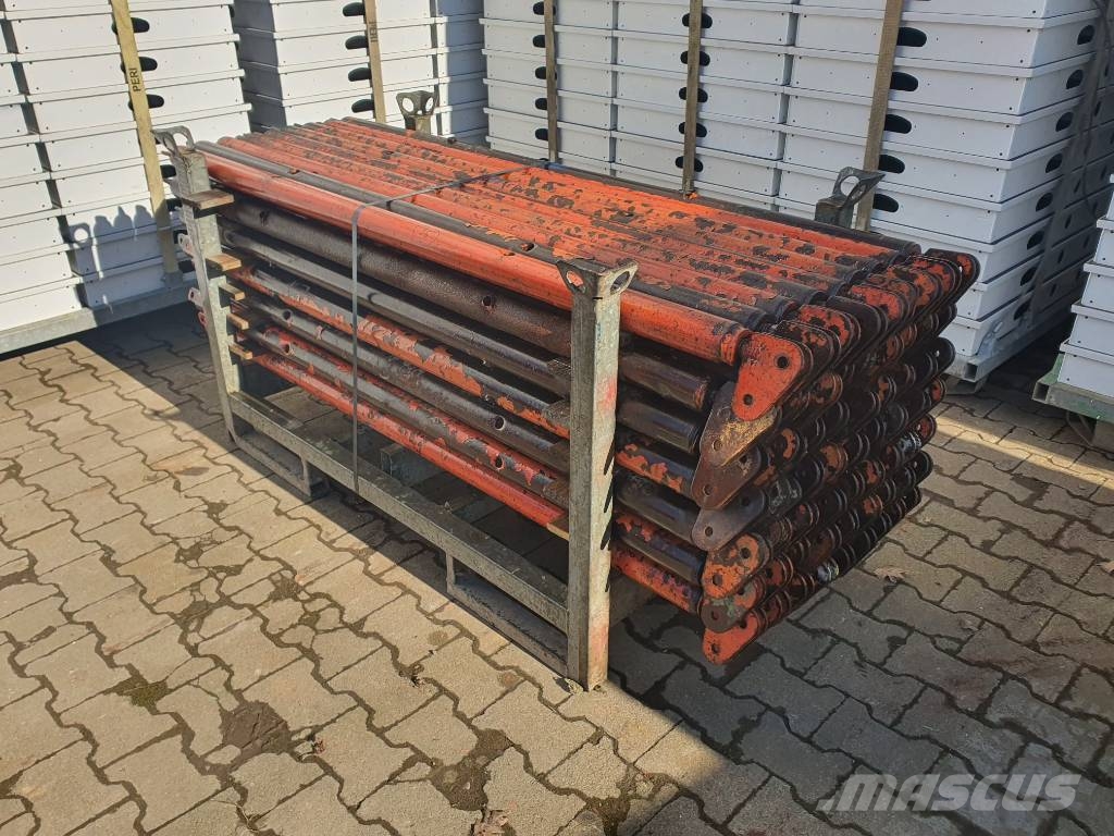 Peri TRIO Wandschalung saniert mit neuer Schalhaut Formwork