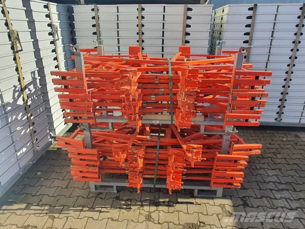 Peri TRIO Wandschalung saniert mit neuer Schalhaut Formwork