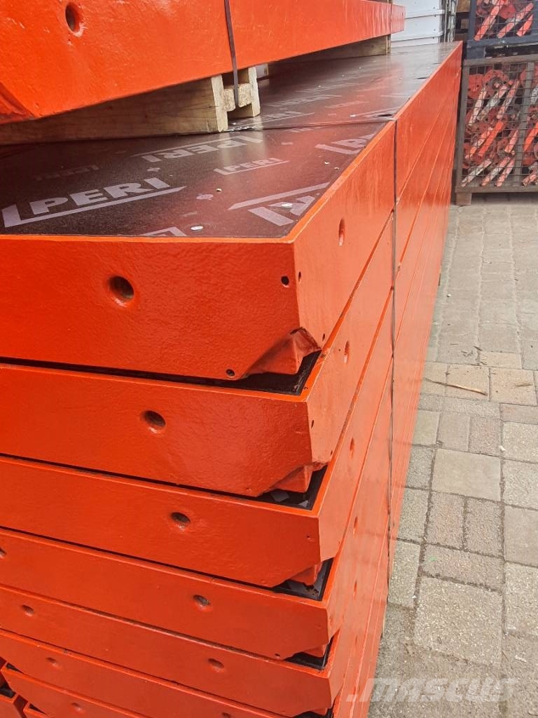 Peri TRIO Wandschalung saniert mit neuer Schalhaut Formwork