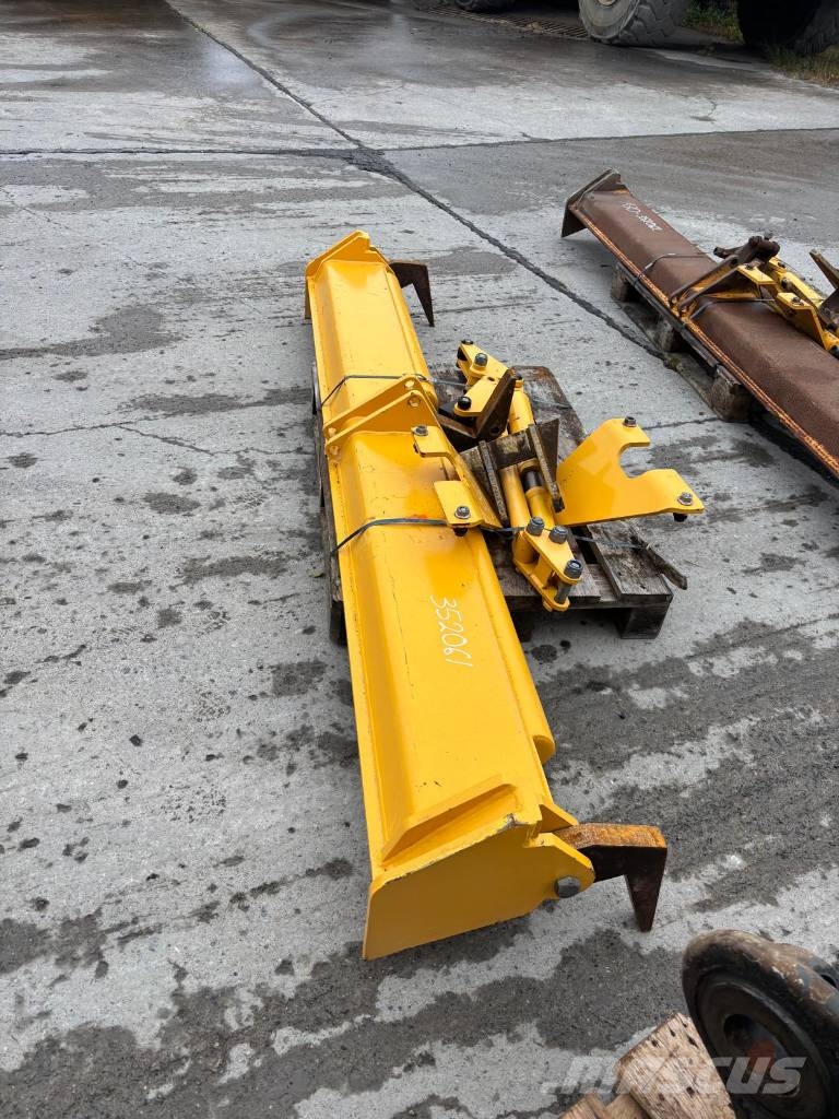 Volvo Tailgate Other components
